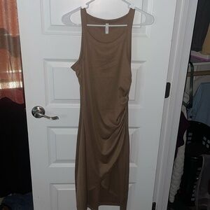 Brown dress with one side scrunch